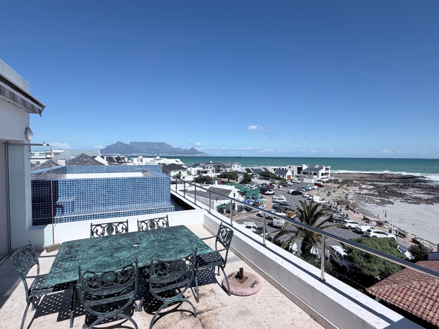 7 Bedroom Property for Sale in Bloubergstrand Western Cape